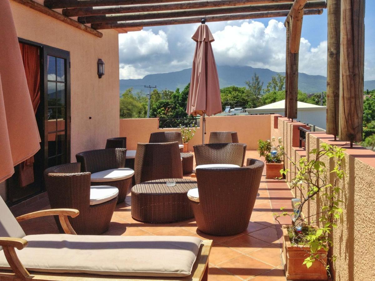 One Bedroom Appartement At La Mivoie La Preneuse Black River 500 M Away From The Beach With Sea View Shared Pool And Furnished Balcony Rivière Noire Esterno foto