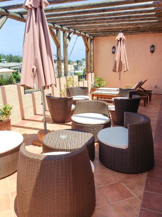 One Bedroom Appartement At La Mivoie La Preneuse Black River 500 M Away From The Beach With Sea View Shared Pool And Furnished Balcony Rivière Noire Esterno foto